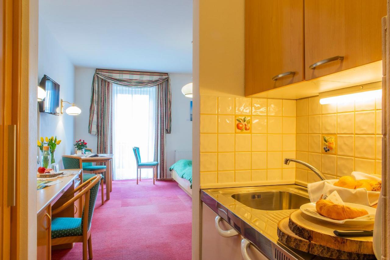 Hotel Garni Weberhausl 施特罗布尔 外观 照片