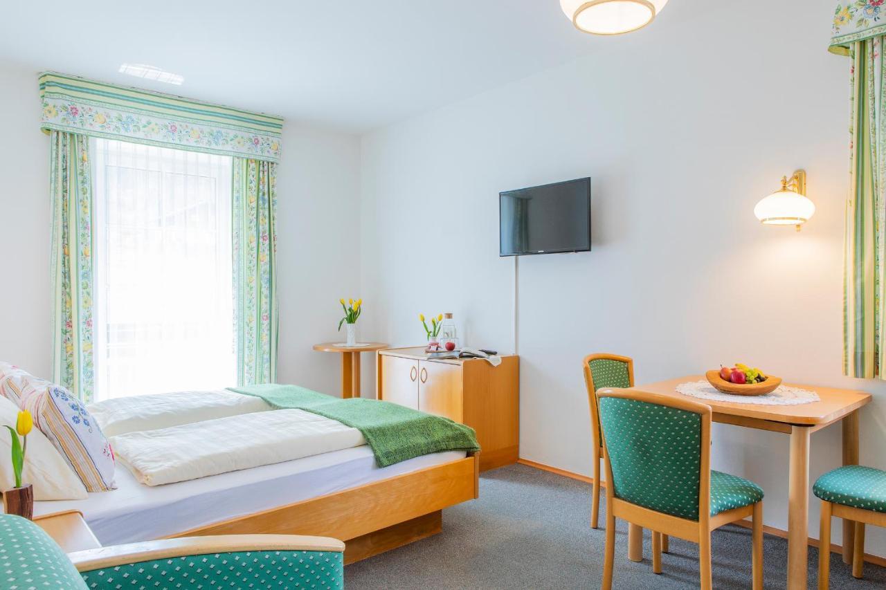 Hotel Garni Weberhausl 施特罗布尔 外观 照片
