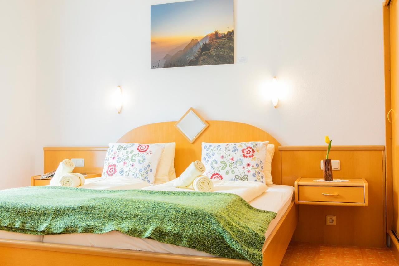 Hotel Garni Weberhausl 施特罗布尔 外观 照片